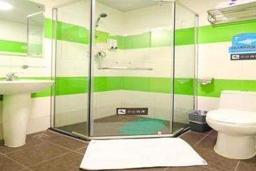 Hotel 7 Days Inn (guangzhou Jiangnan West Road)