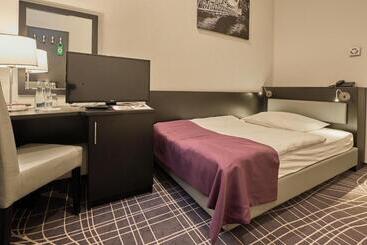 Отель Sky Business