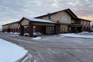 ホテル Amerivu Inn And Suites Shawano Wi