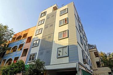 בית מלון כפרי Oyo Hyd1606 Cielo Inn