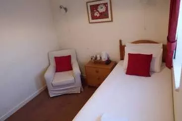 Hotel Green Haven Guest House