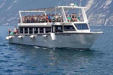 Hotel Antica Campione Rooms & Hostel