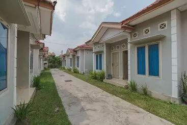 Pension Reddoorz Near Watervang Lubuk Linggau 2