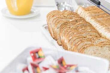 ホテル Elegance Playa Arenal