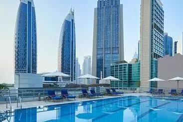 هتل Rose Rayhaan By Rotana Dubai
