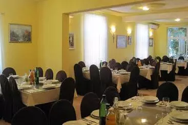 تختخواب و صبحانه Rooms Sole