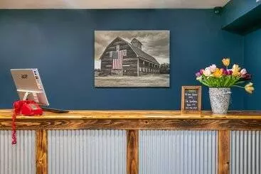 Hotelli Mad River Lodge