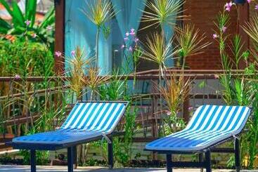 پانسیون Villae Pousada