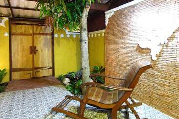 리조트 Forest Bungalows & Mama S Restaurant