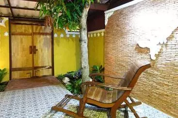 Resort Forest Bungalows & Mama S Restaurant