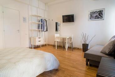 تختخواب و صبحانه Mirabilia Urbis Roma