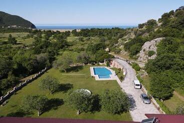 پانسیون Guest House Jadran Pol