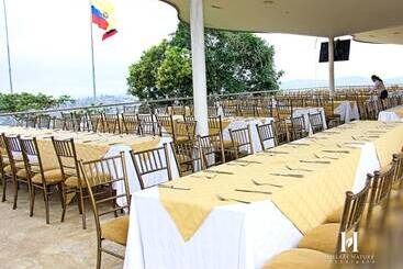 Hillary Nature Resort Spa