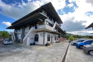 Otel Oyo 90212 Anna Kota Apartment