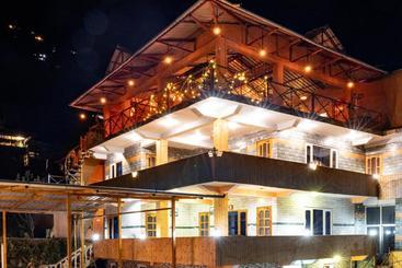 Mazel Tov Hostel Tirthan