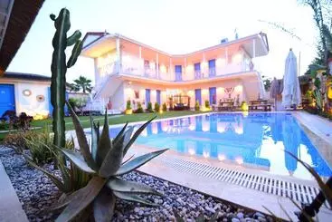 Rhodium Hotel Alaçatı