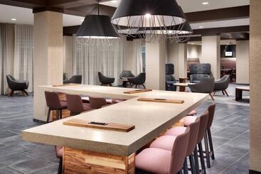 בית מלון כפרי Courtyard By Marriott Atlanta Duluth Downtown