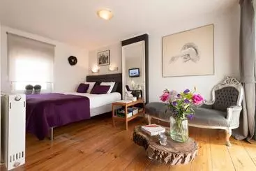 فندق B&b Montenakerhof