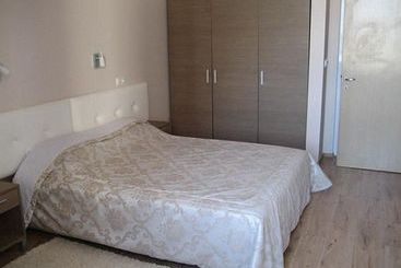 Pomorie Bay Apartments & Spa