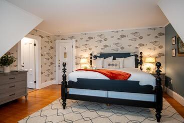 فندق Sand Bar Cottage Inn