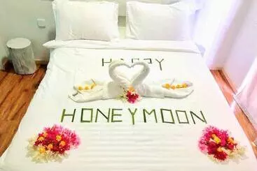 پانسیون Ocean Pearl Maldives At Gulhi Island