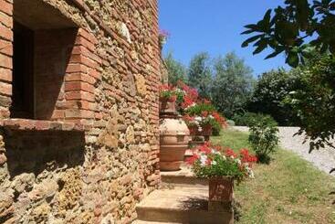 فندق Agriturismo Il Sasso