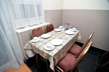 Отель Holland Park