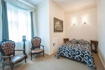 هتل Malpils Manor