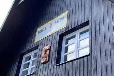 בית מלון כפרי U Supa