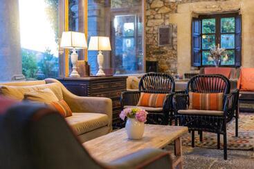 Отель Casona Las Cinco Calderas