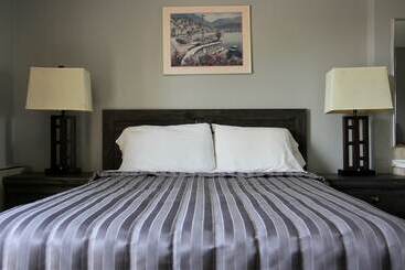 בית מלון כפרי Victoria Motor Inn