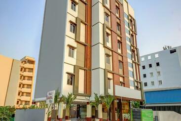 Hotel Super Capital O Siddartha Elite