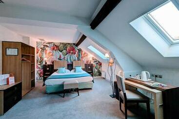 Hotel Arverna Vichy   Clt