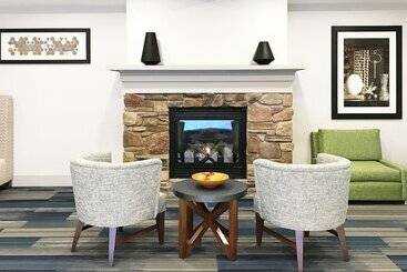 Holiday Inn Express Hotel & Suites White River Junction, An Ihg