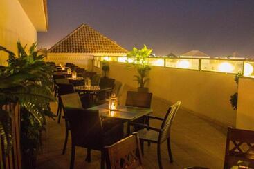 Aparthotel مدار سويتس الدولي للأجنحة الفندقية