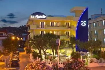 ホテル La Maestra