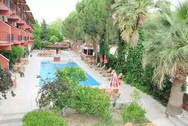 Hotel Oskar Thermal