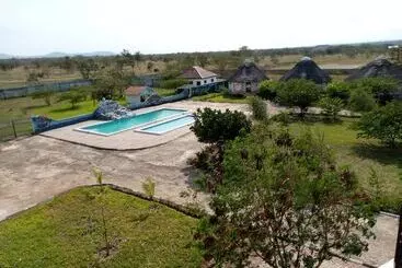 Morio Motel And Campsite