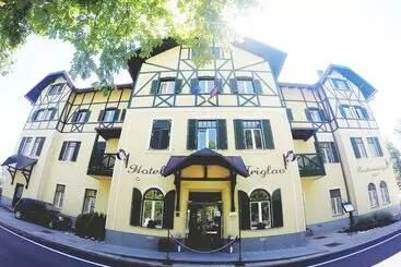 Отель Triglav