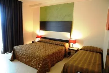 Отель Viola Palace