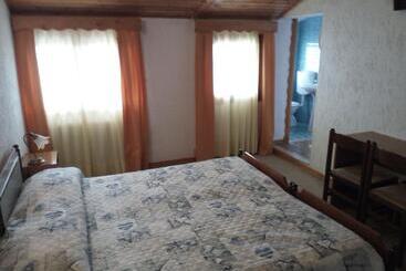 בית מלון כפרי Albergo Al Pino