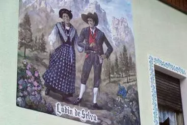 ペンション Garni Al Barance