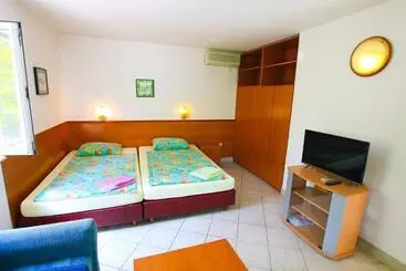 پانسیون Guest House Saga