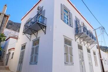 Aparthotel Orloff Legacy Suites Hydra