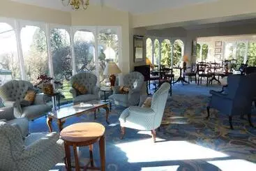 Burn How Garden Hotel   Bowness On Windermere