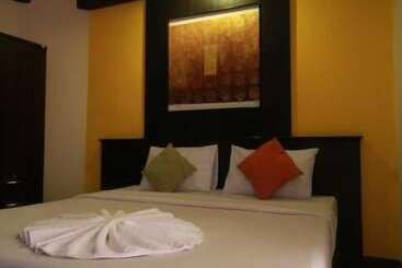 هتل Grand Pinnacle