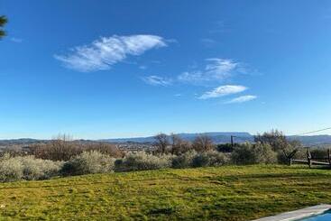 بنسيون Terre Luberon