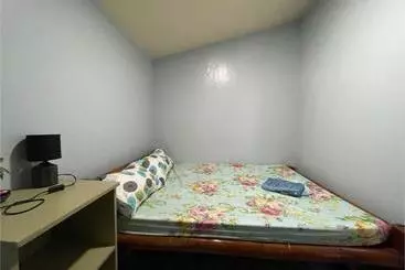 Hotel Oyo 795 Tapales Guest House