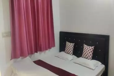 Otel Oyo 80763  Tomar Palace