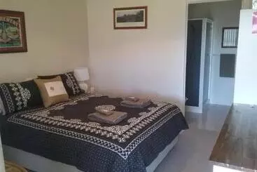 Robin's Nest B&b